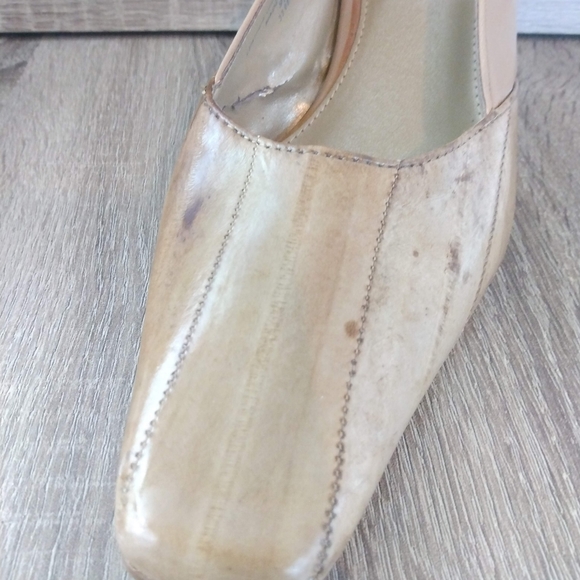 Liz Claiborne Abeline Tan Leather Slingback Shoe - Picture 2 of 12
